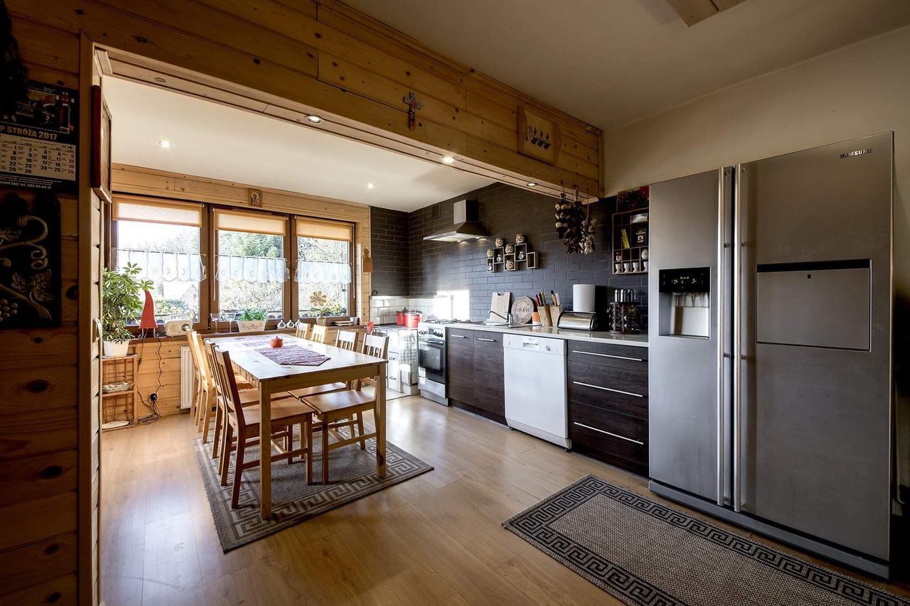 Willa Karolinka Stroza - Pet Friendly Myslenice Exterior photo