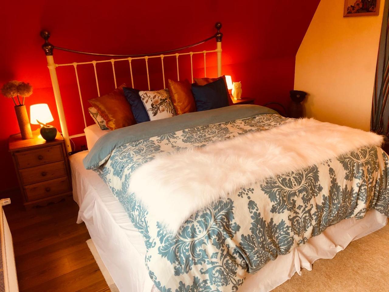 Willa Karolinka Stroza - Pet Friendly Myslenice Exterior photo